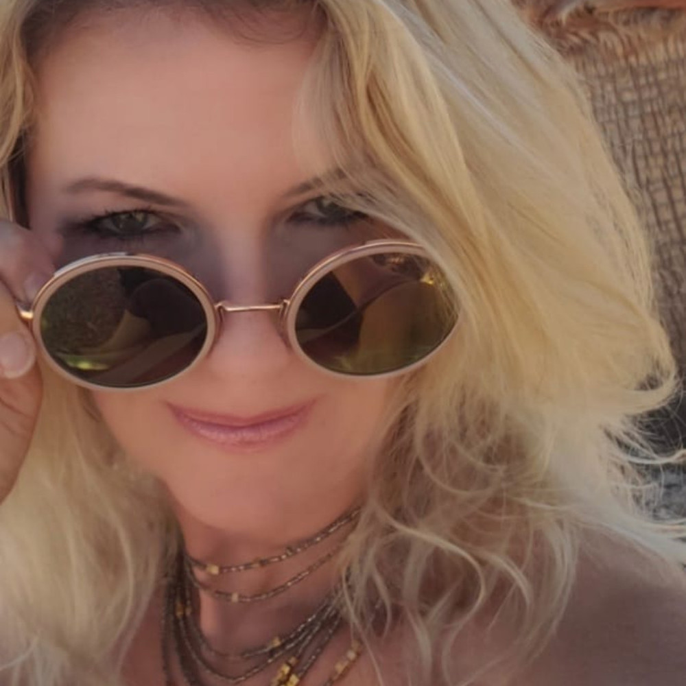 Meet your Posher, Lynnette